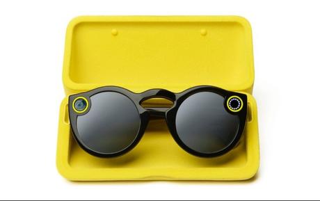 Spectacles by Snap Inc..clipular (2)