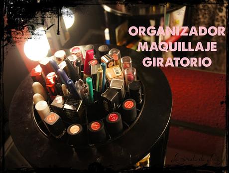 ORGANIZADOR giratorio de maquillaje (Amazon)