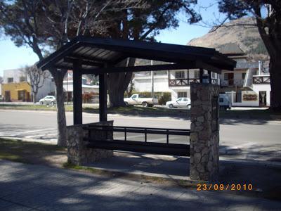 Una plaza tranquila Una plaza tranquila