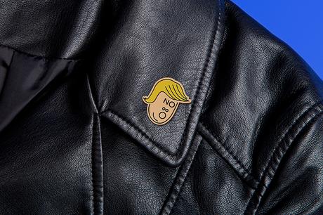 Sagmeister & Walsh’s lanzan una colección de pins contra Donald Trump