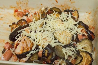 Berenjenas con salchichas y pavo light a la parmesana Berenjenas con salchichas y pavo light a la parmesana