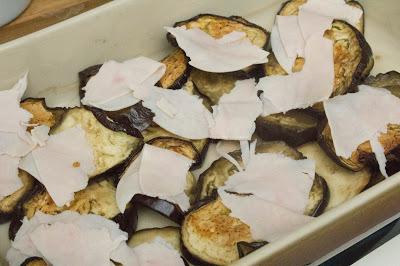 Berenjenas con salchichas y pavo light a la parmesana Berenjenas con salchichas y pavo light a la parmesana