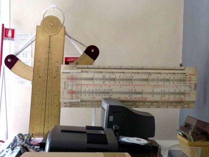 Museo de los instrumentos para el cálculo en Pisa Regla y compás Pisa