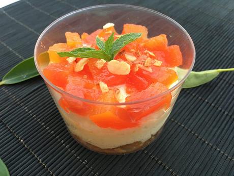 Mousse de mascarpones con chocolate y papaya confitada