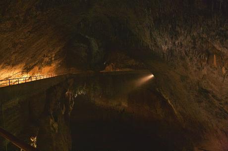 CRÓNICAS BALCÁNICAS: CUEVA DE POSTOJNA