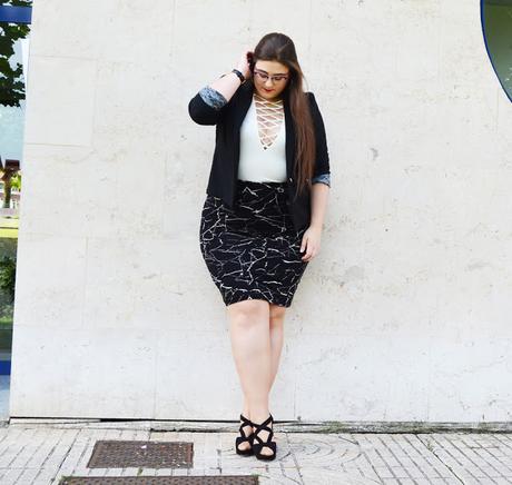 OOTD ~ It Ends with Us ~ Falda & Body - Plus size Girl