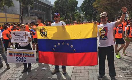 Revocatorio pidieron participantes en carrera #CaracasRock2016