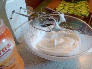 TORTA DE CHOCOLATE CON NUECES ¿O LE LLAMAMOS BROWNIE? TORTA DE CHOCOLATE CON NUECES ¿O LE LLAMAMOS BROWNIE?