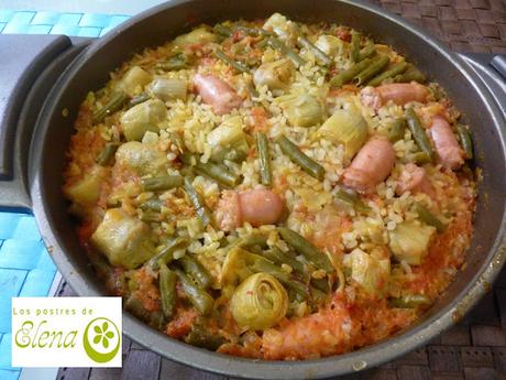 Arroz con verduras y salchichas