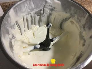 TARTA MOUSSE DE MELOCOTÓN SIN AZÚCAR EN THERMOMIX TARTA MOUSSE DE MELOCOTÓN SIN AZÚCAR EN THERMOMIX
