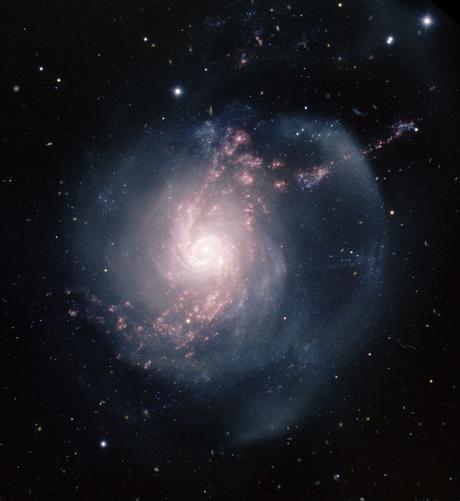 ✨Estallido de estrellas en NGC 3310