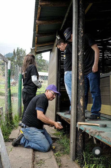 Fundación Chevrolet apoyando a Fundación Huellas Perros al Servicio