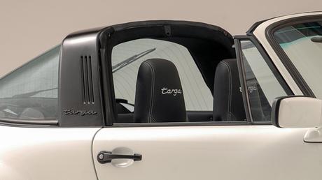 El 911 Carrera Sport Targa que fue restaurado por Porsche