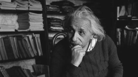 Resuelven el problema de los infinitos en las 4 dimensiones de Einstein ¿y con que se come eso? Resuelven el problema de los infinitos en las 4 dimensiones de Einstein ¿y con que se come eso?