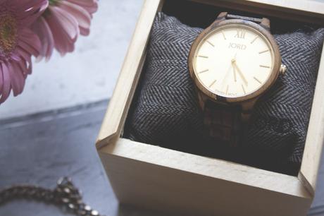 un reloj de madera para disfrutar del tiempo como tú quieras