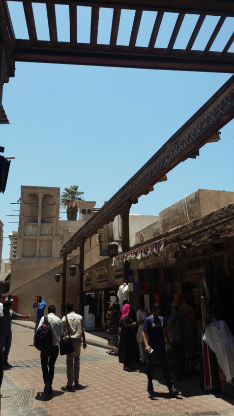 BARRIO 1: Barrio de Al Fahid (Dubai histórico) DUBAI HISTORICO