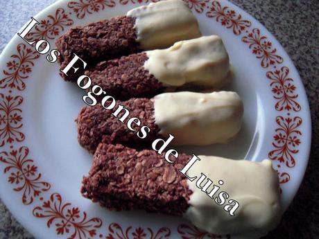 BARRITAS DE AVENA CON TOQUE DE CHOCOLATE