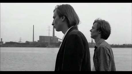 Valehtelija - 1981 Valehtelija - 1981