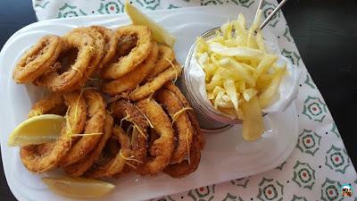 Garbanzada de calamares