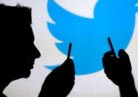 Twitter casi en la quiebra, se hunde en la bolsa de valores Twitter casi en la quiebra, se hunde en la bolsa de valores