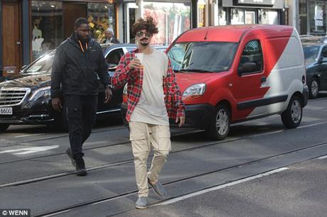 El Ridiculo #disfraz que usó Justin Bieber para despistar a sus #Fans (FOTOS) El Ridiculo #disfraz que usó Justin Bieber para despistar a sus #Fans (FOTOS)