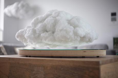 Un altavoz inalámbrico levitante en forma de una nube de tormenta bluetoothcloud_01