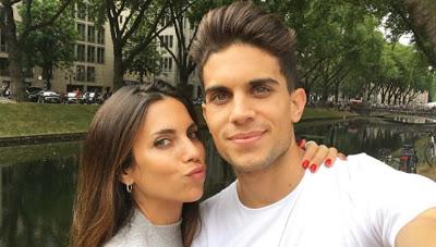 Marc Bartra pide matrimonio a su novia Melissa Jiménez Marc Bartra pide matrimonio a su novia Melissa Jiménez