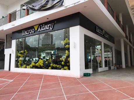 Marco Aldany ya hemos abierto calle 45 Bella Vista enfrente de Riba Smith con estacionamientos bajo techo