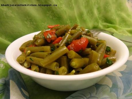 SALADE AUX HARICOTS VERTS ET POIVRON RÔTI / GREEN BEANS ROASTED PEPPER SALAD / ENSALADA DE JUDIAS VERDES Y PIMIENTO ASADO / سلطة الفاصوليا الخضراء والفلفل المشوي