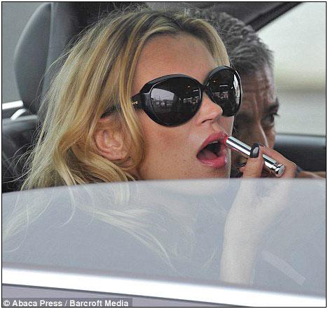 Face of Rimmel Kate Moss Spotted Using Dior Lipstick