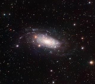 Fotografía de la galaxia espiral NGC 3621 obtenida por el instrumento Wide Field Imager