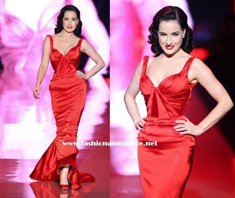 Mercedes Benz Fashion Week, Fall 2011. Dita von Teese y otras famosas desfilan para The Hearth Truth's Red Dress Collection, en NY