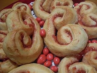 CORAZONES DE FRESA CORAZONES DE FRESA