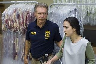 Trailer: Territorio prohibido (Crossing over) Trailer: Territorio prohibido (Crossing over)