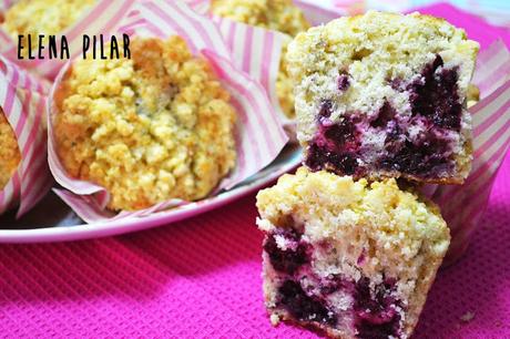 Muffins de moras, limón y tomillo