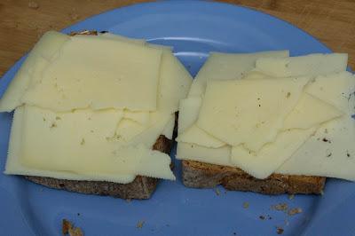 Sandwich de escalivada y queso