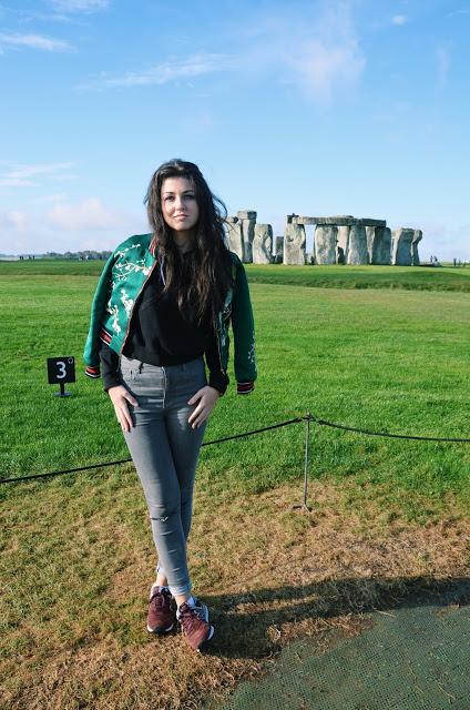 MY LIFE IN UK (2) - STONEHENGE