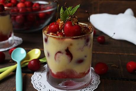 RECETA -  VASOS DE CEREZAS, CREMA DE HUEVO Y BIZCOCHO CON KIRSCH