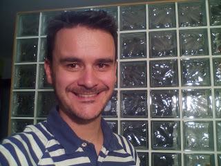 Reseña: Odas y poemas de Dragones y Princesas de Iñaki Alonso Lamadrid Reseña: Odas y poemas de Dragones y Princesas de Iñaki Alonso Lamadrid