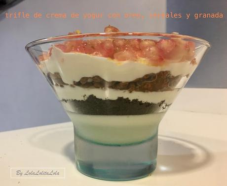 TRIFLE DE CREMA DE YOGUR, GRANADA Y OREO (DESAFIÓ DULCE DE OCTUBRE 2016)