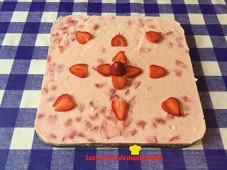 TARTA DE QUESO TIPO PHILADELPHIA CON FRESAS EN THERMOMIX