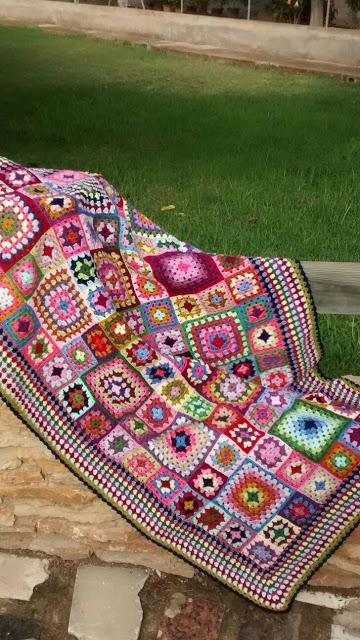 Vicen crochetea. Vicen crochetea.