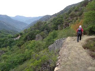 Por la parroquia de Clavillas (Santiago de Hermo-La Bustariega-Valcárcel-Clavillas)