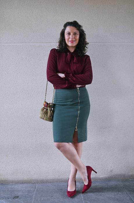 look_burdeosycaqui_streetstyle_outfit_fashionblogger_mivestidoazul-3