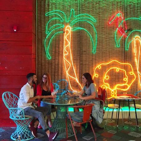 Brunch en Bananas, cada primer domingo del mes cita foodie entre palmeras y #nometoquesaltigre cafe-restaurant-bananas-brunch-domingo