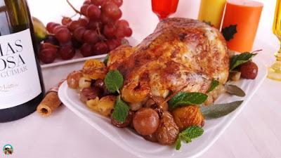 Pollo asado con uvas y castañas Pollo asado con uvas y castañas