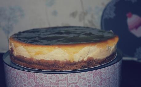 TARTA DUO QUESOS CON PIÑA Y MANGO