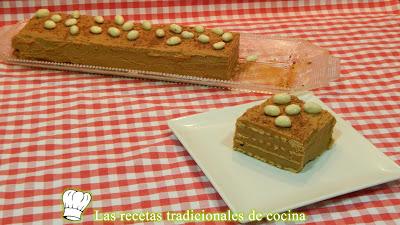 Tarta fácil de galletas y moka sin horno