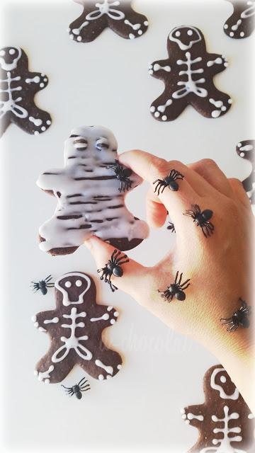 Galletas esqueleto para halloween (sabor chocolate)