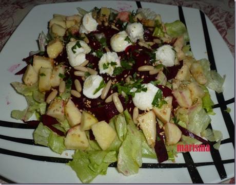 ensalada con manzada y remolacha fresca copia